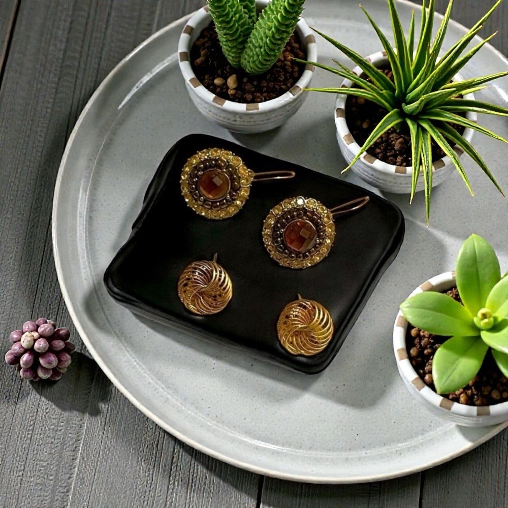 Vintage Elegant Gold and Brown Earrings Set